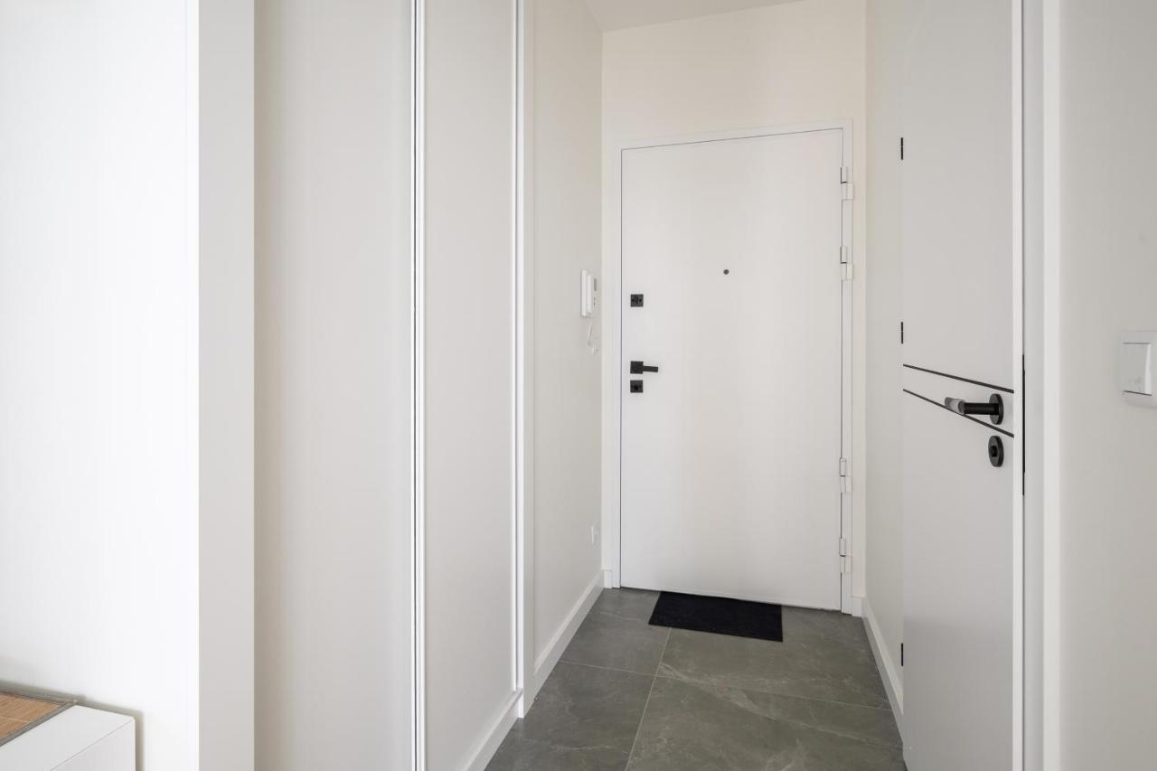 ורשה Wola Nakielska Comfort Apartment מראה חיצוני תמונה